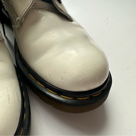 Dr martens woman’s white boots - Picture 9 of 14